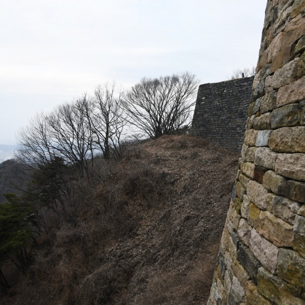 계족산성 돌담벽 산성 성벽